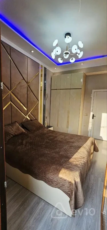 Kirayə verilir 2 otaqlı yeni tikili 50 m²