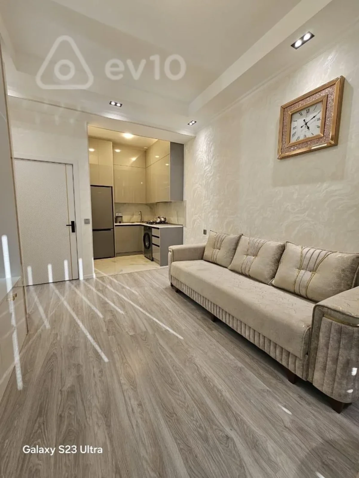Kirayə verilir 2 otaqlı yeni tikili 50 m²