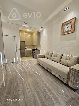 Kirayə verilir 2 otaqlı yeni tikili 50 m²