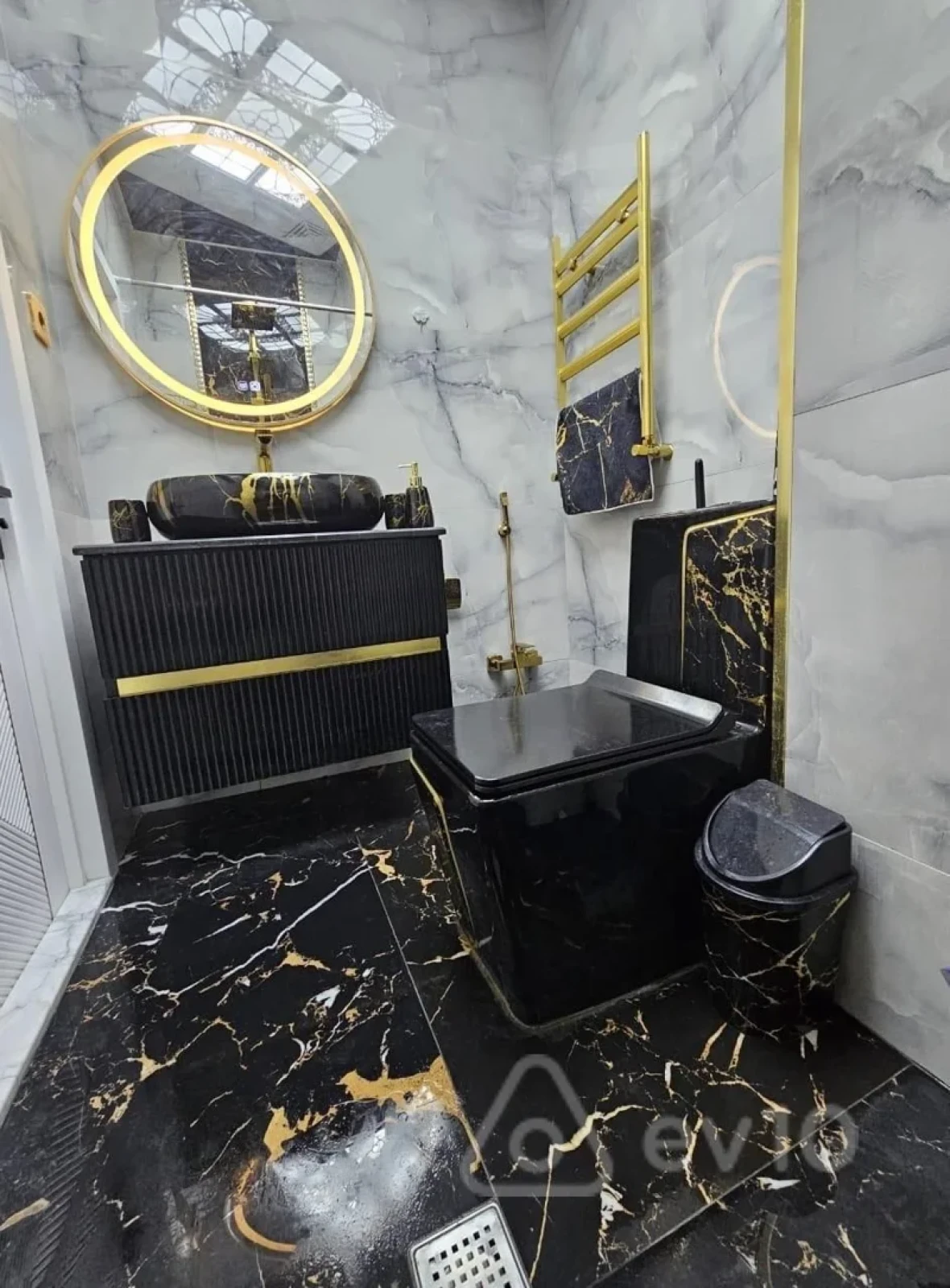 Kirayə verilir 2 otaqlı yeni tikili 50 m²