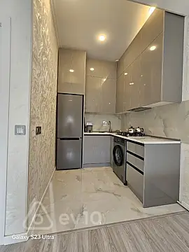 Kirayə verilir 2 otaqlı yeni tikili 50 m²