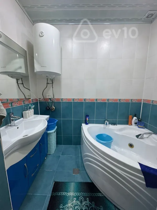 Satılır 2 otaqlı yeni tikili 110 m²