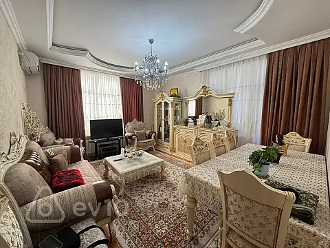 Satılır 2 otaqlı yeni tikili 110 m²