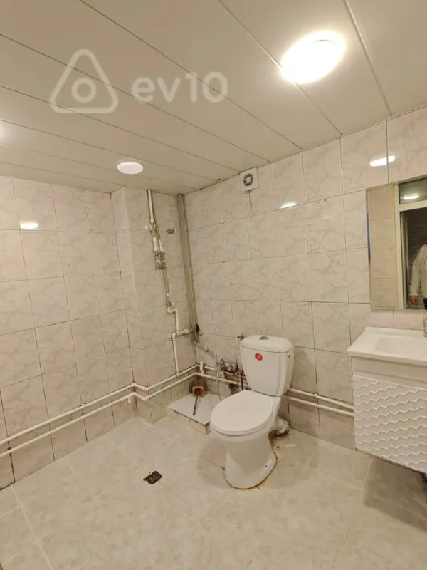 Kirayə verilir 3 otaqlı köhnə tikili 75 m²