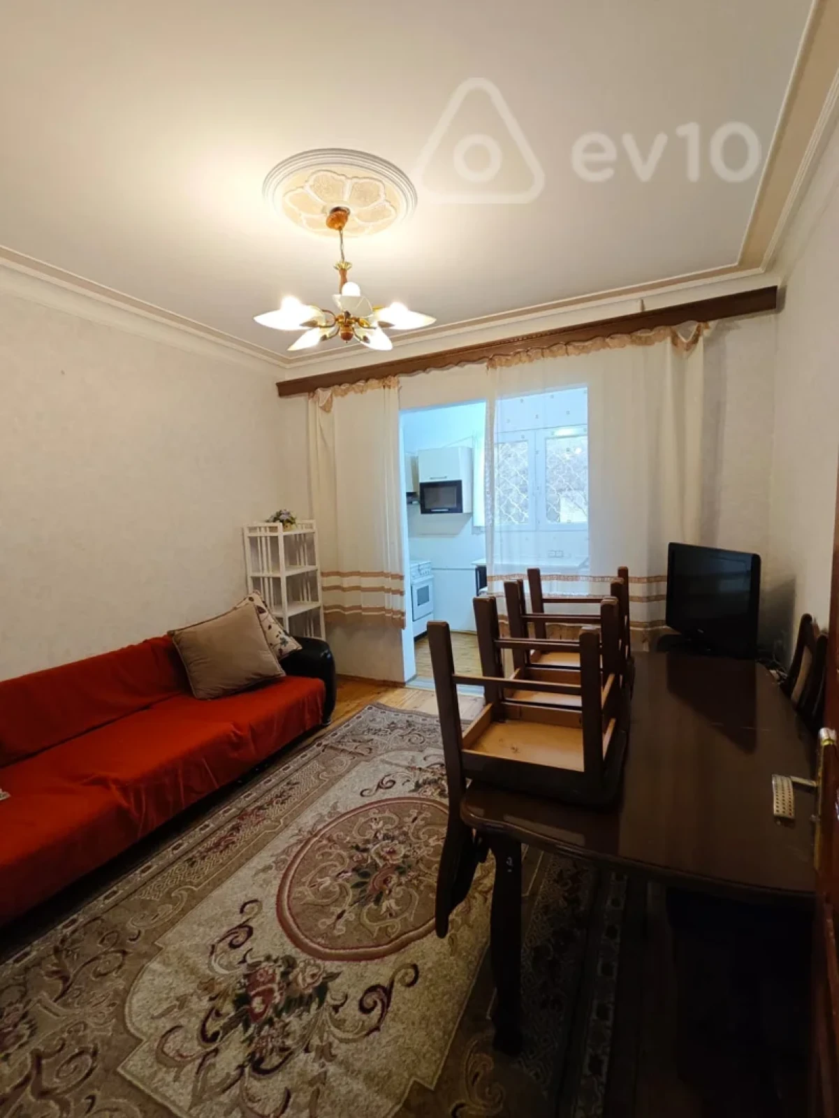 Kirayə verilir 3 otaqlı köhnə tikili 75 m²