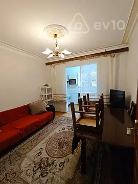 Kirayə verilir 3 otaqlı köhnə tikili 75 m²