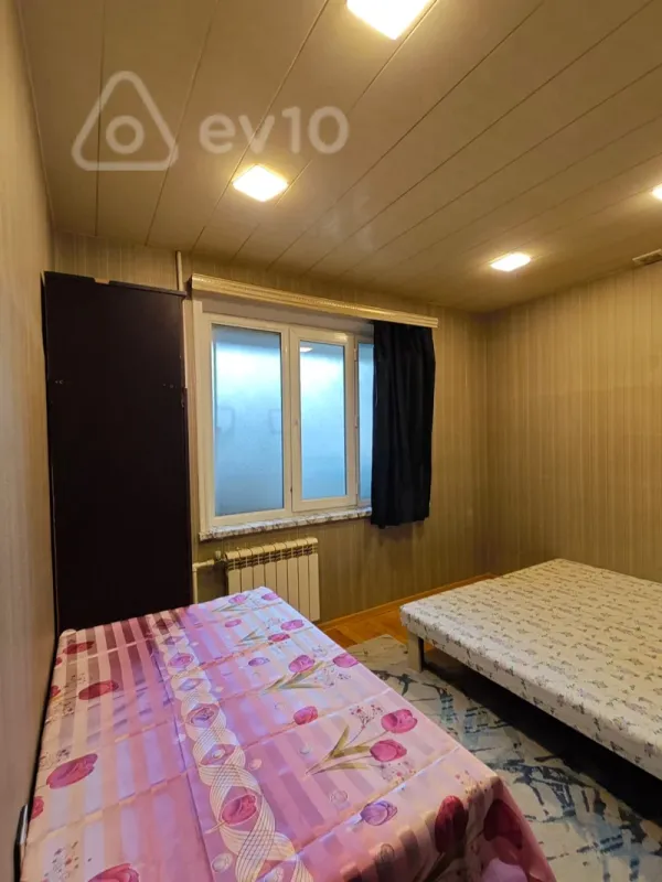 Kirayə verilir 3 otaqlı köhnə tikili 75 m²