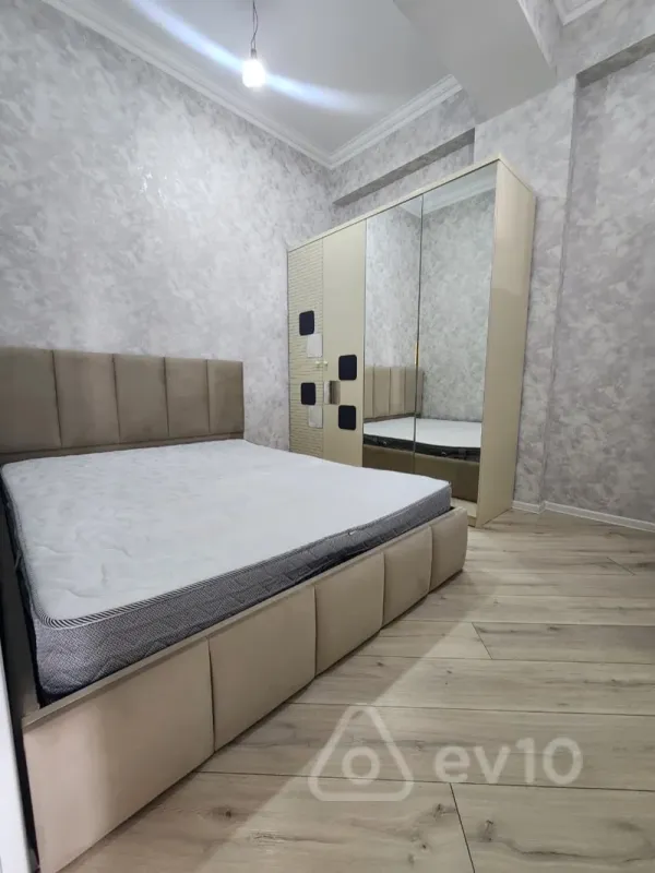 Kirayə verilir 2 otaqlı yeni tikili 50 m²