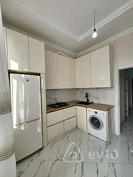 Kirayə verilir 2 otaqlı yeni tikili 50 m²
