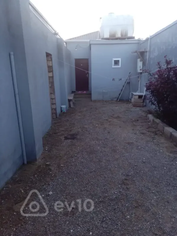 Kirayə verilir 2 otaqlı həyət evi 40 m²