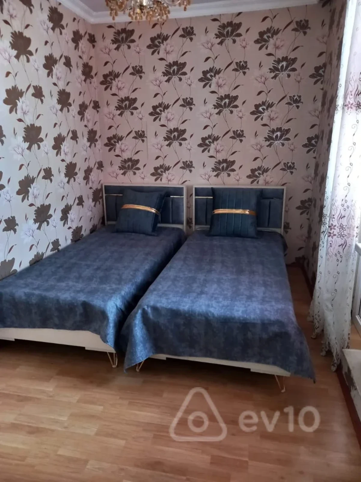 Kirayə verilir 3 otaqlı köhnə tikili 65 m²