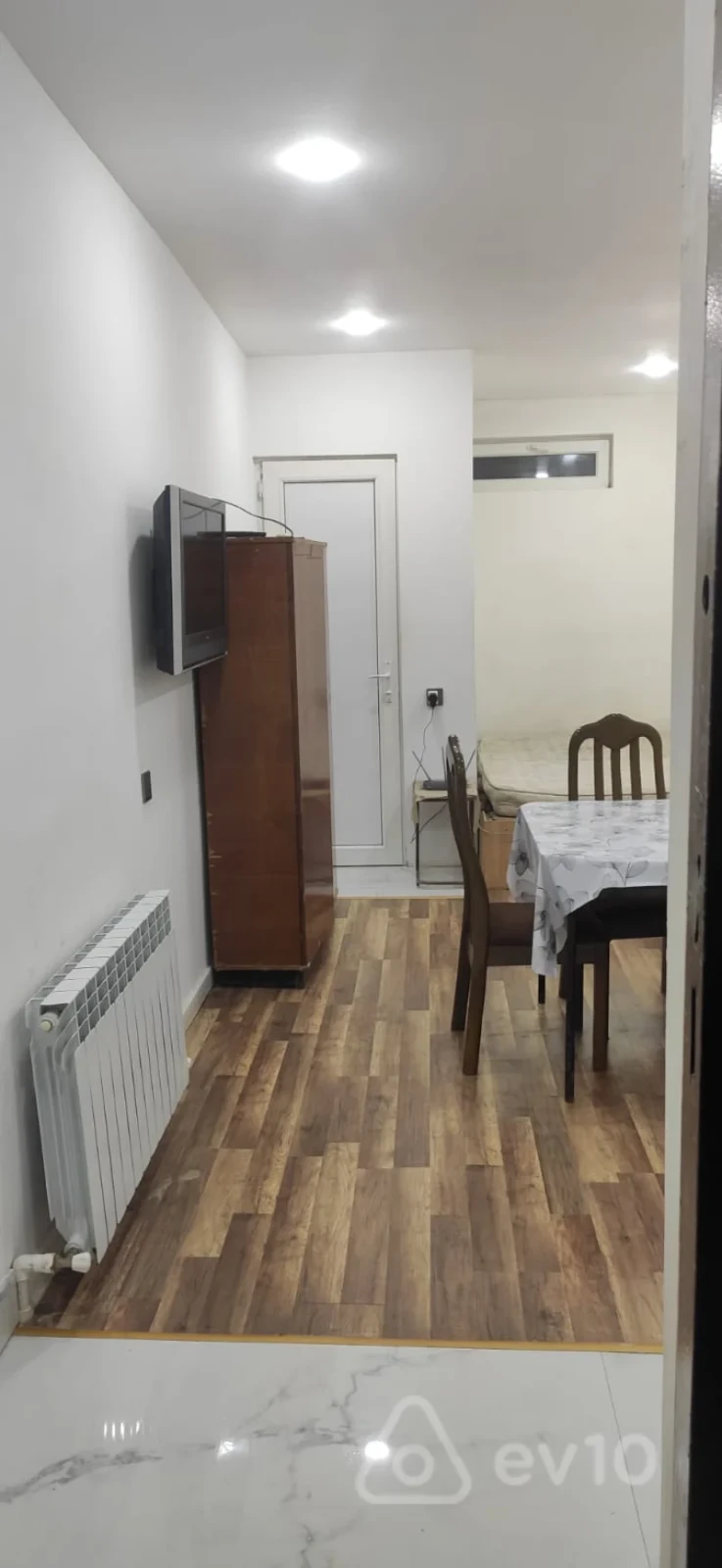 Kirayə verilir 1 otaqlı köhnə tikili 40 m²