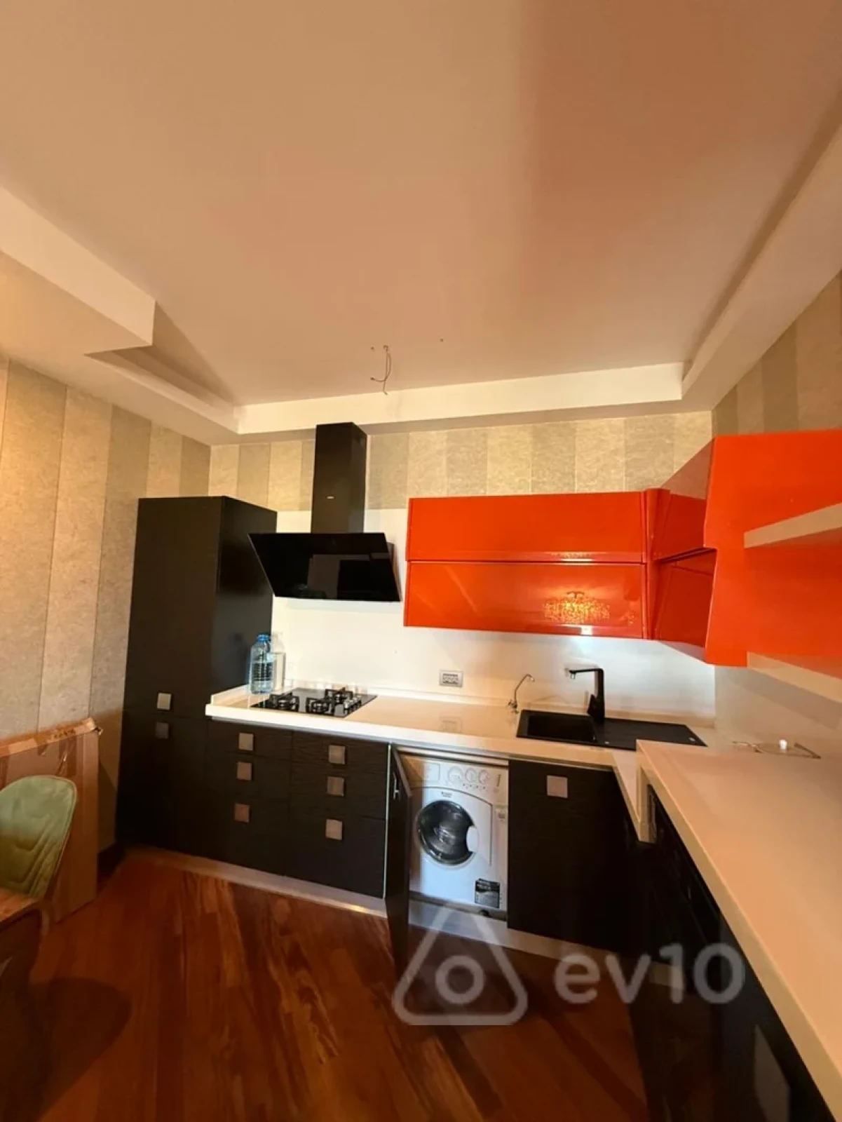 Kirayə verilir 2 otaqlı yeni tikili 70 m²