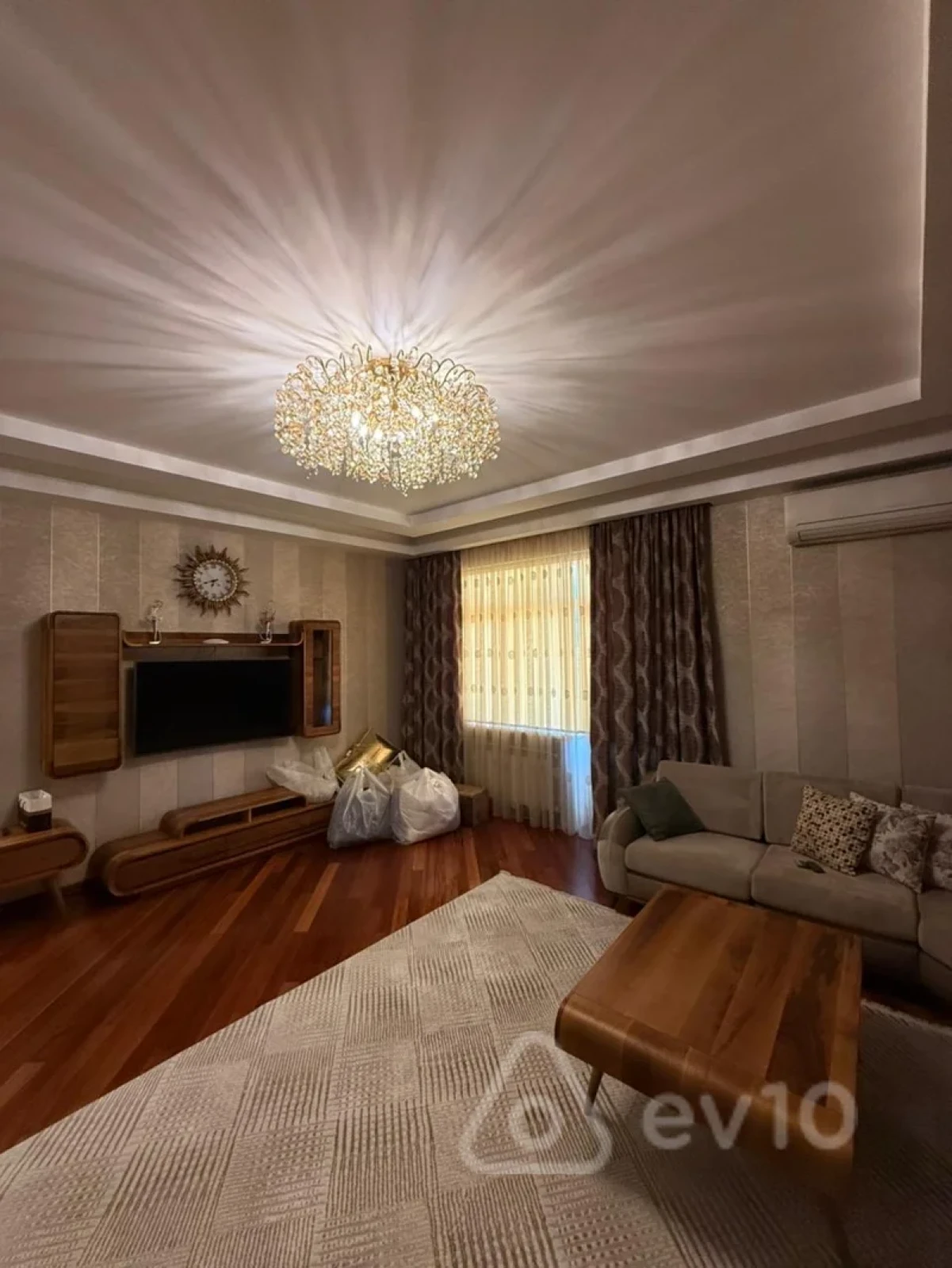 Kirayə verilir 2 otaqlı yeni tikili 70 m²