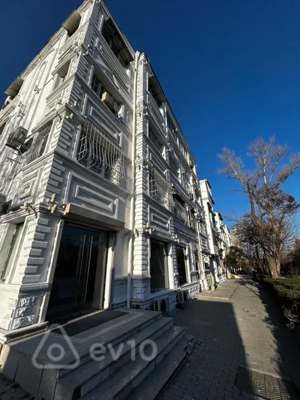 Satılır 3 otaqlı köhnə tikili 75 m²