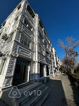 Satılır 3 otaqlı köhnə tikili 75 m²