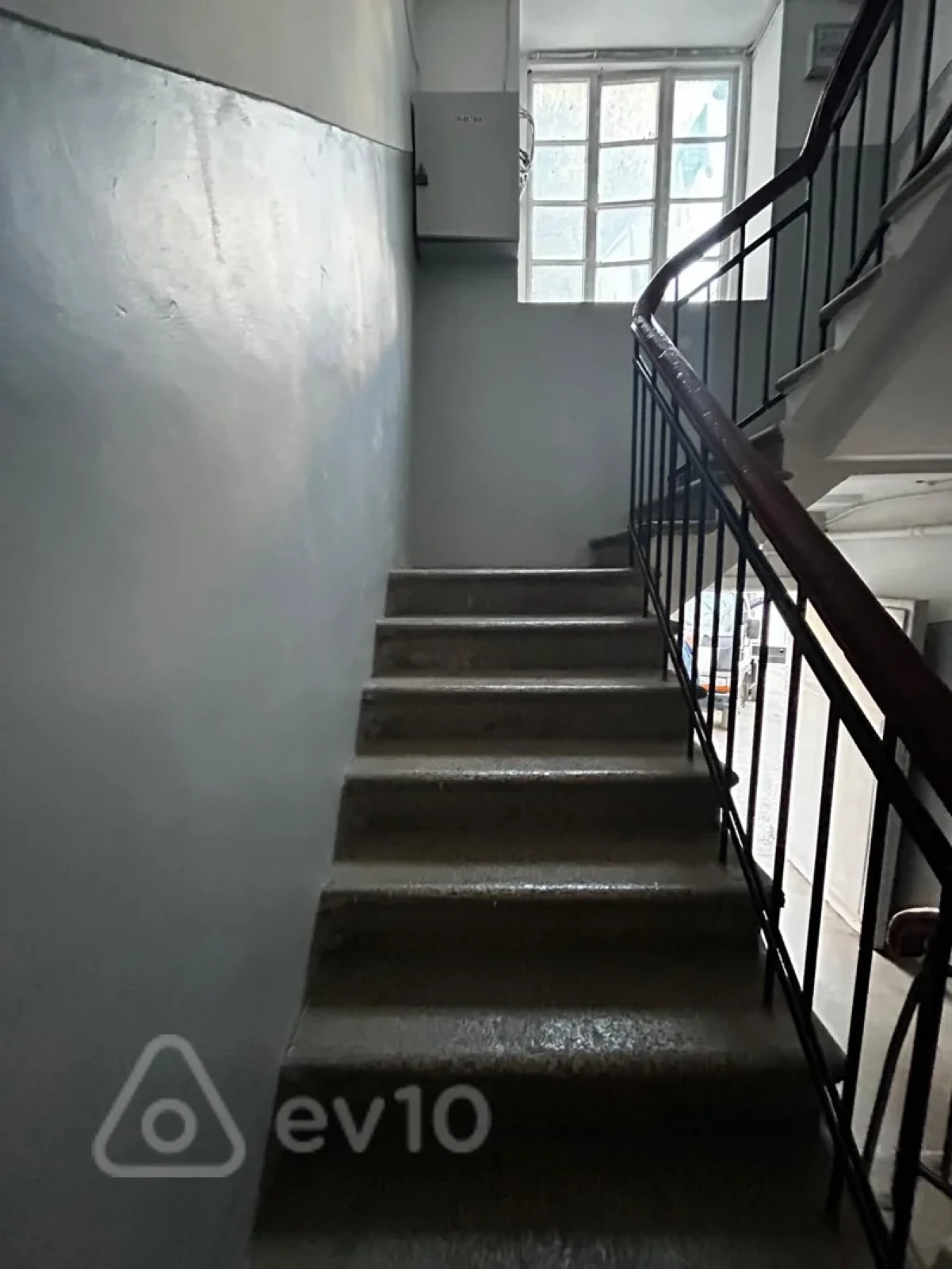 Satılır 3 otaqlı köhnə tikili 75 m²