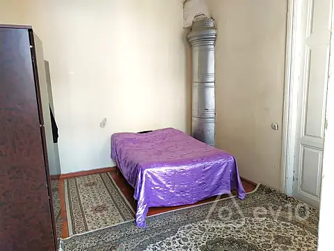 Kirayə verilir 3 otaqlı köhnə tikili 100 m²