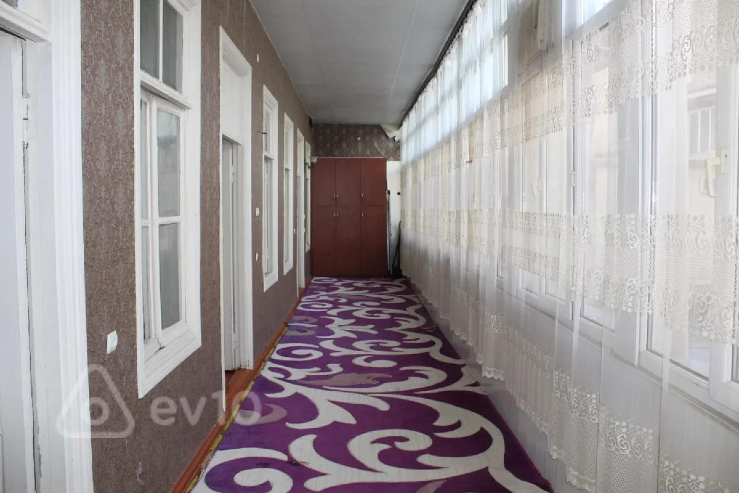 Kirayə verilir 3 otaqlı köhnə tikili 100 m²