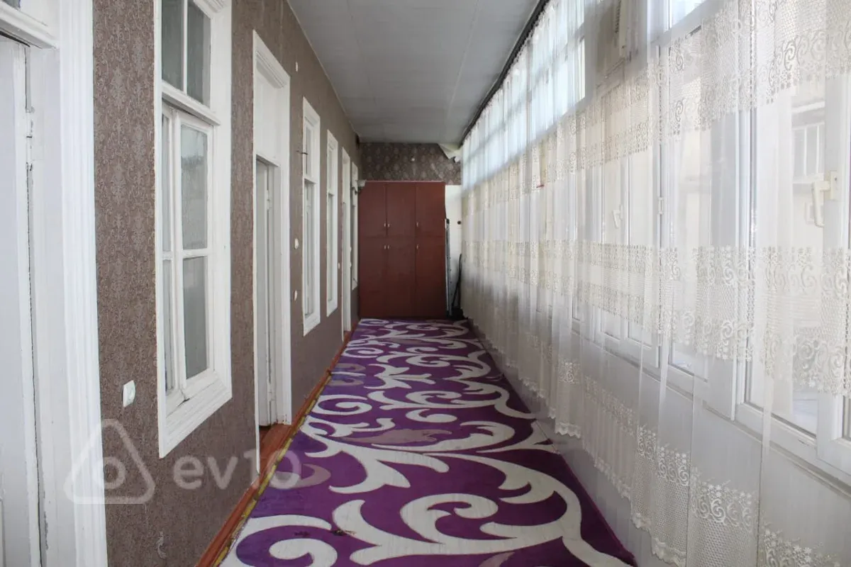 Kirayə verilir 3 otaqlı köhnə tikili 100 m²