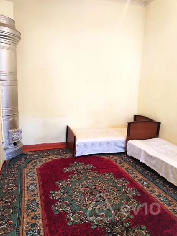 Kirayə verilir 3 otaqlı köhnə tikili 100 m²