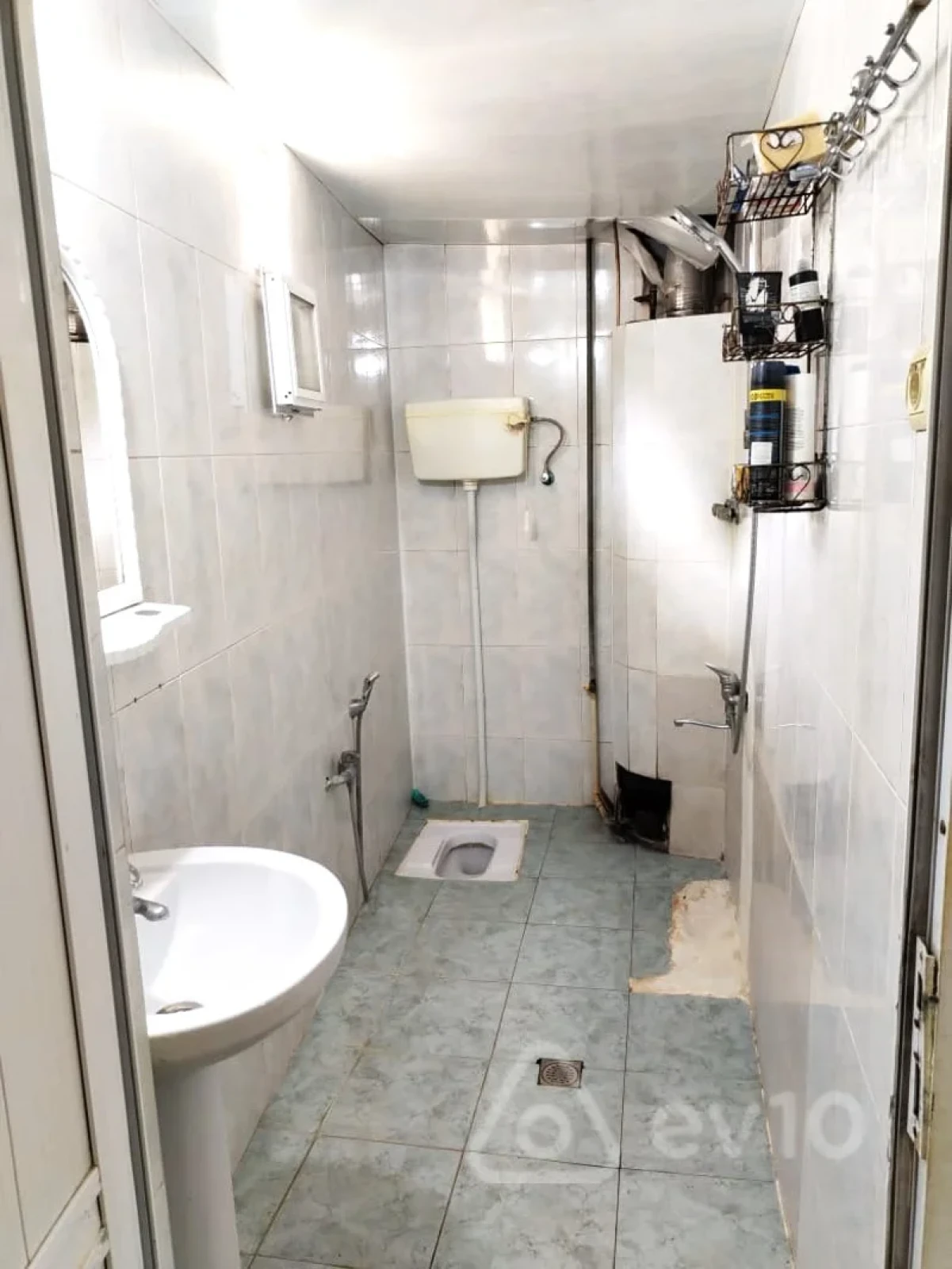 Kirayə verilir 3 otaqlı köhnə tikili 100 m²