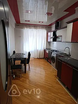 Kirayə verilir 2 otaqlı yeni tikili 83 m²