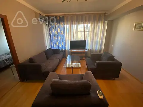Kirayə verilir 3 otaqlı köhnə tikili 80 m² — Bakı, Nəsimi 3 otaq 80.00 m²