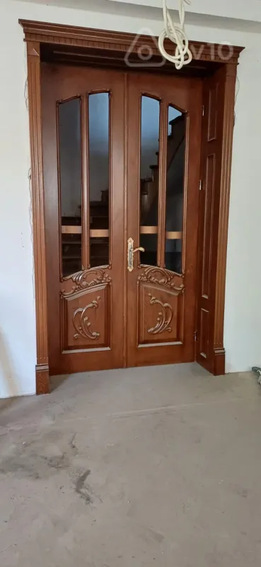 Satılır 8 otaqlı həyət evi 650 m²