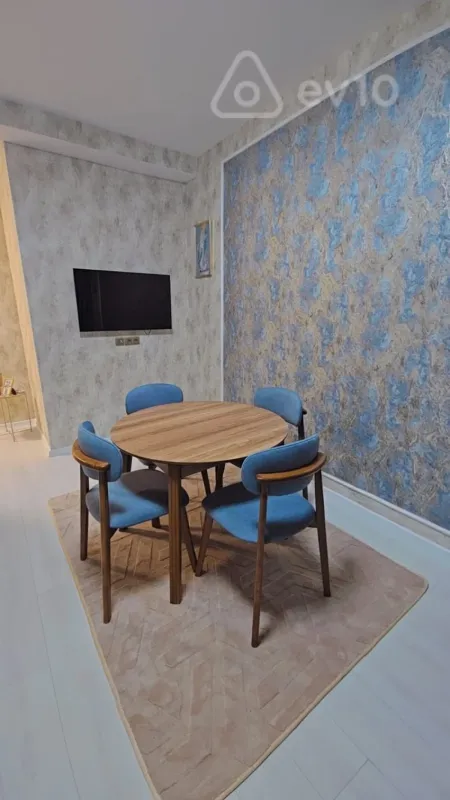 Kirayə verilir 2 otaqlı yeni tikili 50 m²