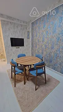 Kirayə verilir 2 otaqlı yeni tikili 50 m²