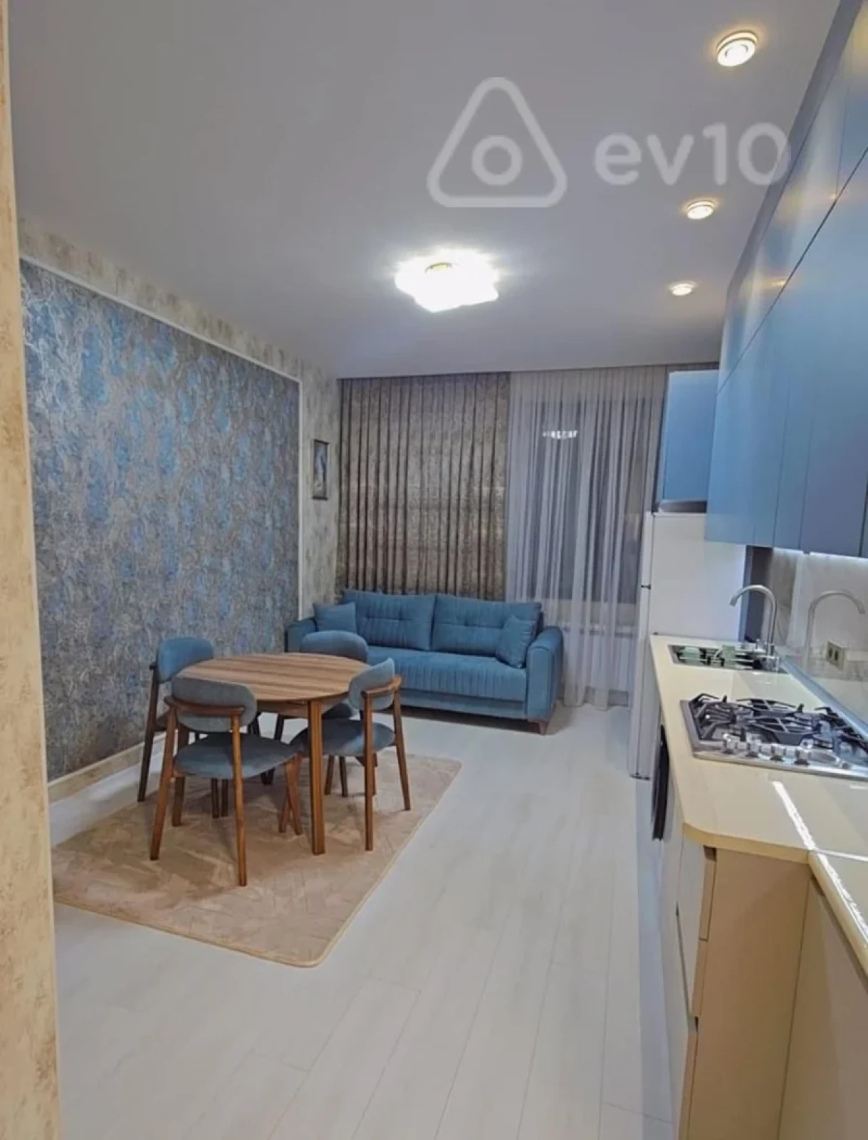 Kirayə verilir 2 otaqlı yeni tikili 50 m²