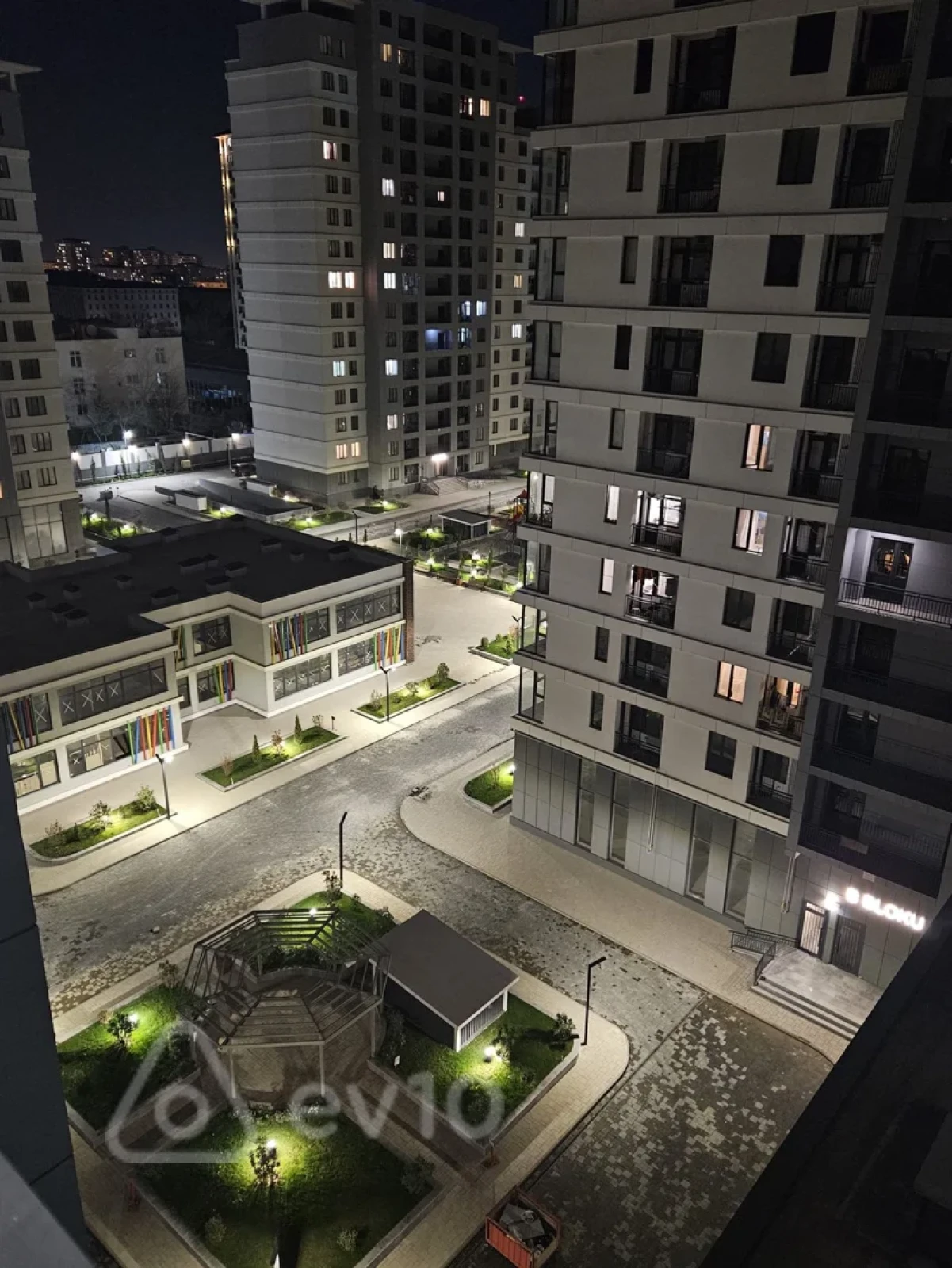 Kirayə verilir 2 otaqlı yeni tikili 50 m²