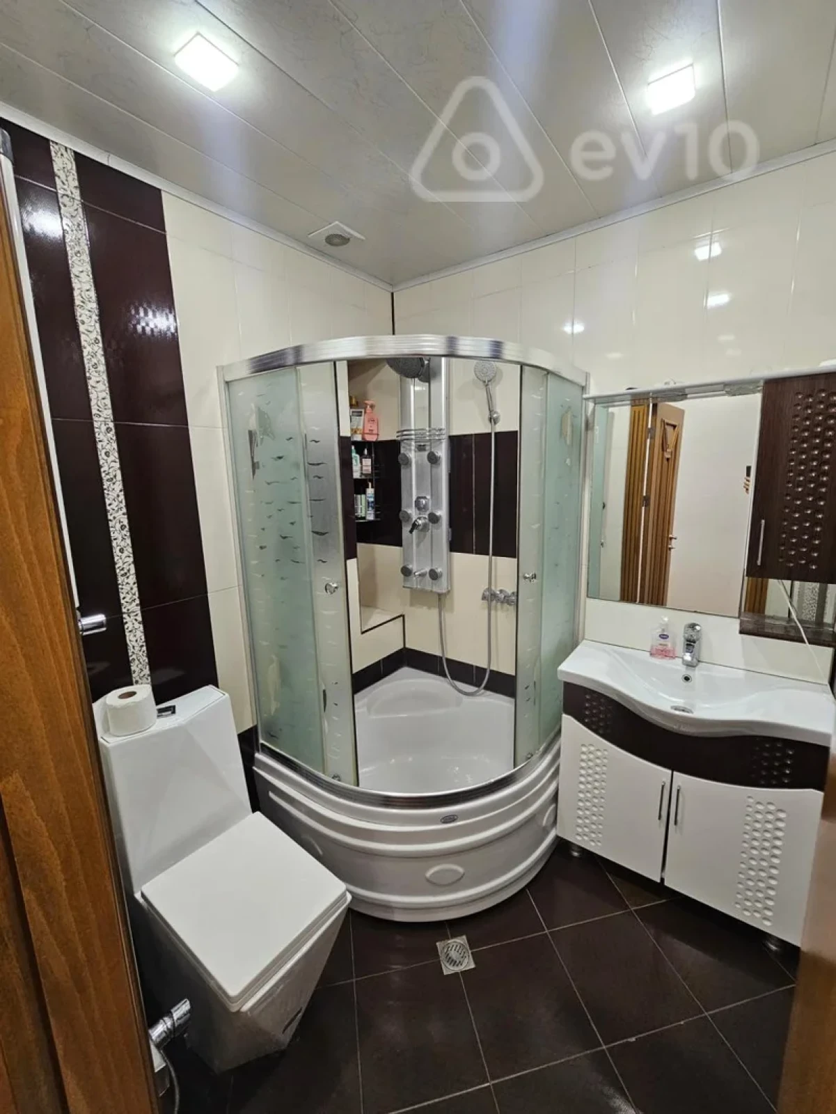 Kirayə verilir 2 otaqlı yeni tikili 85 m²