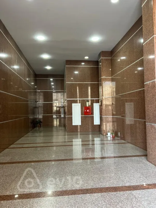 Kirayə verilir 2 otaqlı yeni tikili 85 m²