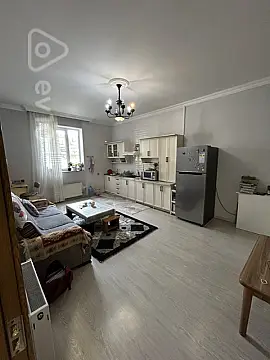 Satılır 10 otaqlı həyət evi 470 m²