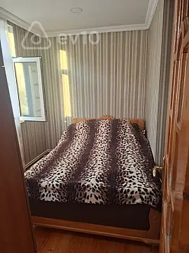 Kirayə verilir 2 otaqlı köhnə tikili 75 m²