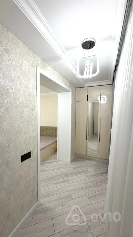 Satılır 3 otaqlı köhnə tikili 75 m²