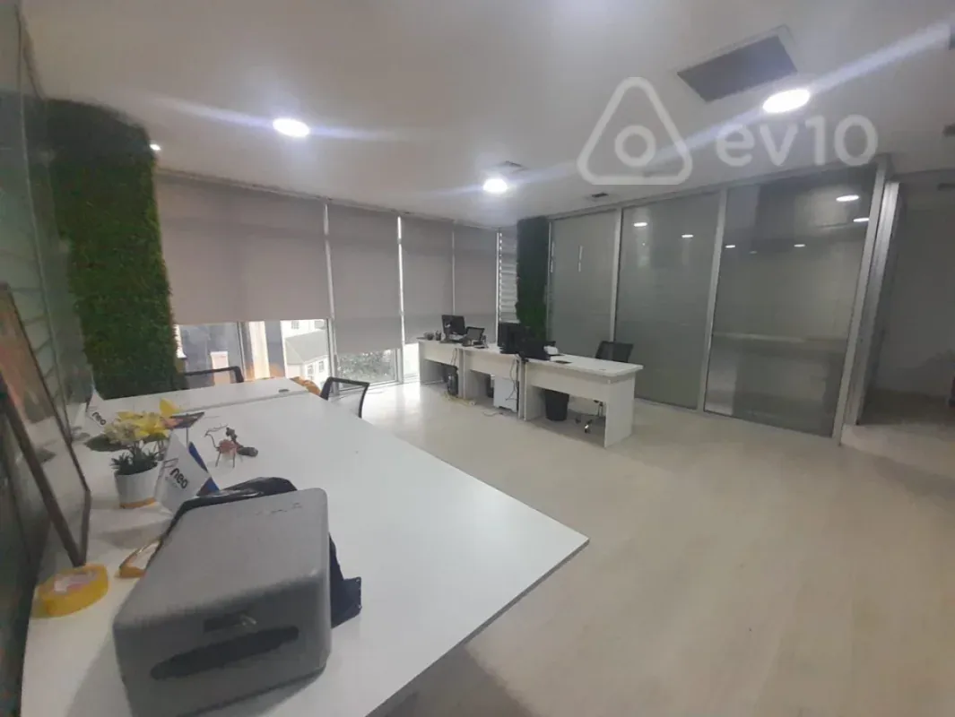 Kirayə verilir mənzil 120 m²
