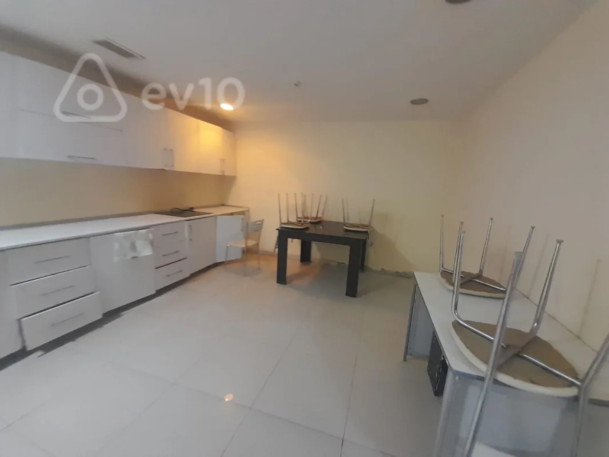 Kirayə verilir mənzil 120 m²