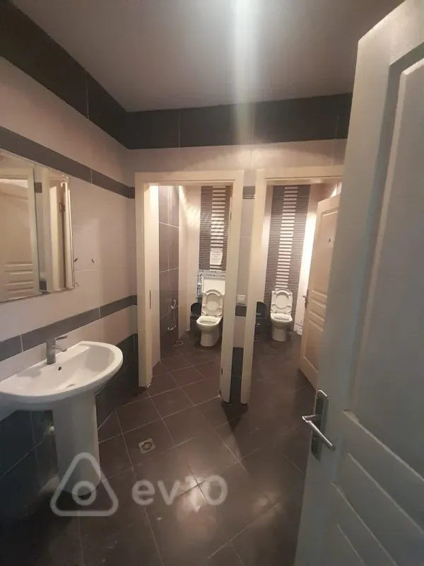 Kirayə verilir mənzil 120 m²