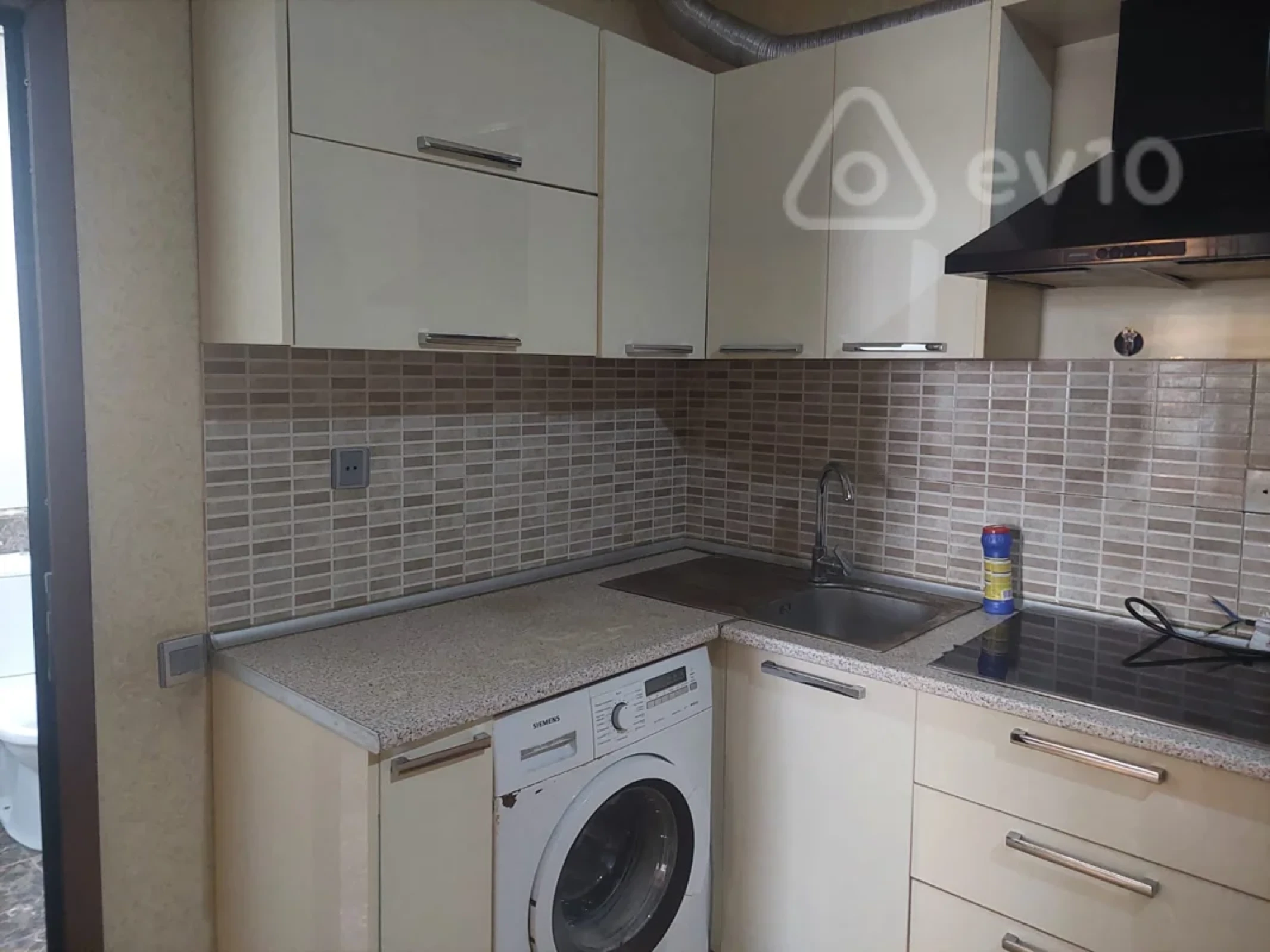 Kirayə verilir 2 otaqlı yeni tikili 68 m²