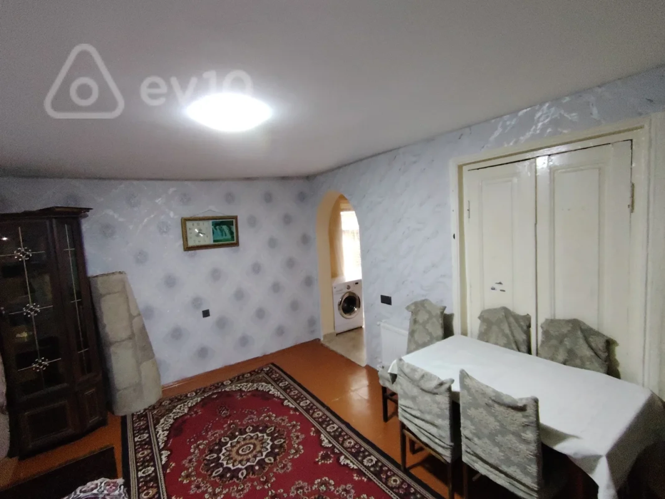 Kirayə verilir 2 otaqlı köhnə tikili 40 m²
