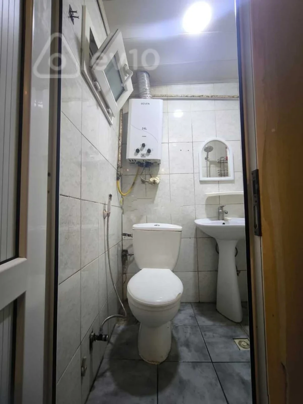 Kirayə verilir 1 otaqlı köhnə tikili 36 m²