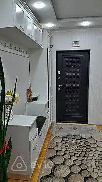Kirayə verilir 2 otaqlı köhnə tikili 60 m²
