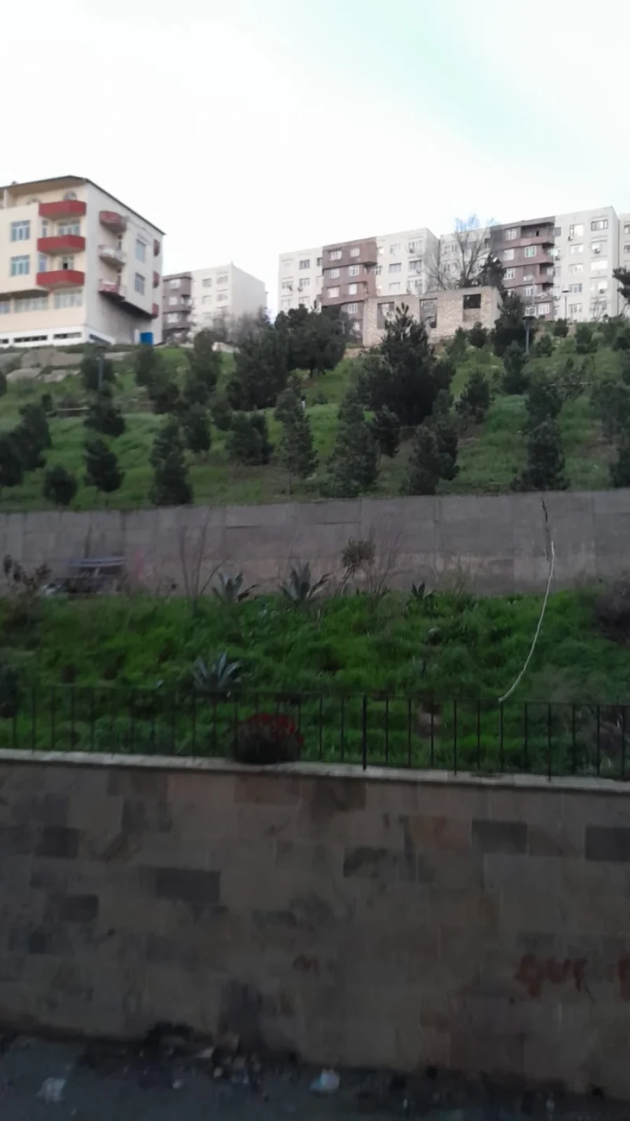 Kirayə verilir 2 otaqlı köhnə tikili 60 m²