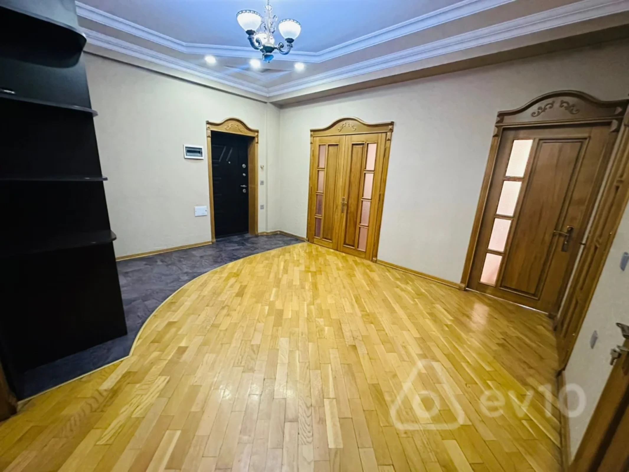 Satılır 3 otaqlı yeni tikili 120 m²