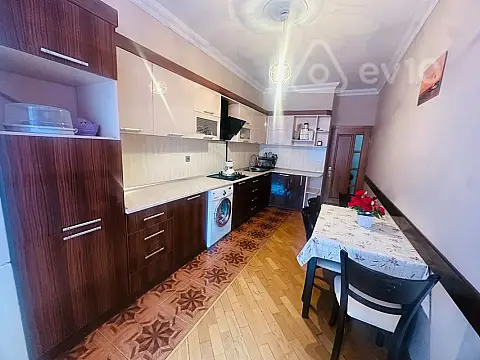 Satılır 3 otaqlı yeni tikili 120 m²