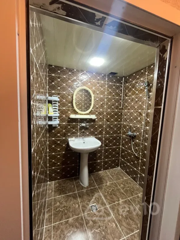 Kirayə verilir 2 otaqlı köhnə tikili 50 m²