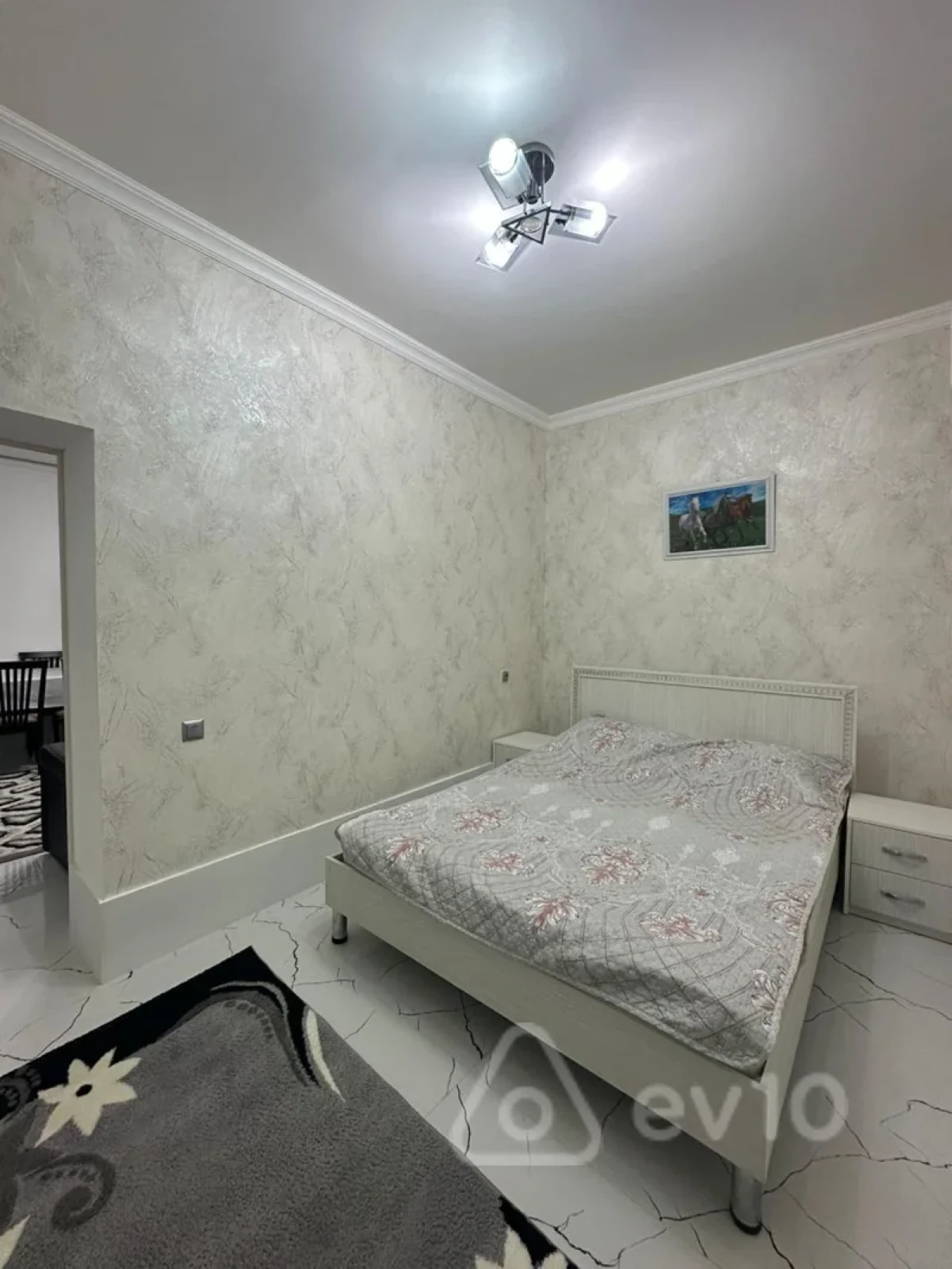 Kirayə verilir 2 otaqlı köhnə tikili 40 m²